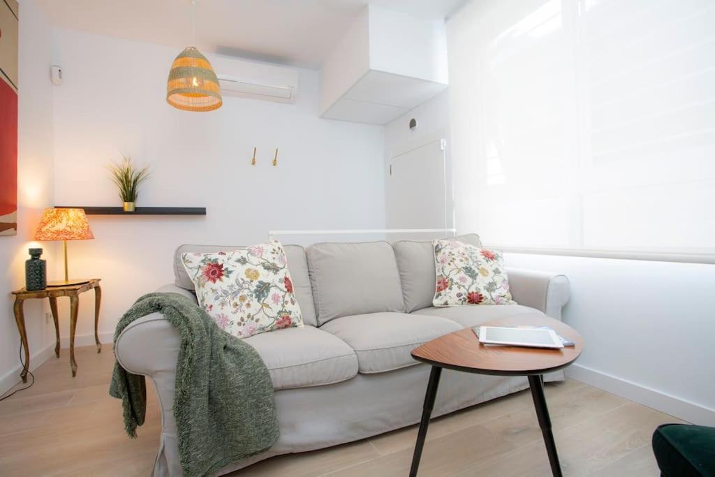 Elegante Apartamento Cerca De La Playa Apartamento Valência Exterior foto