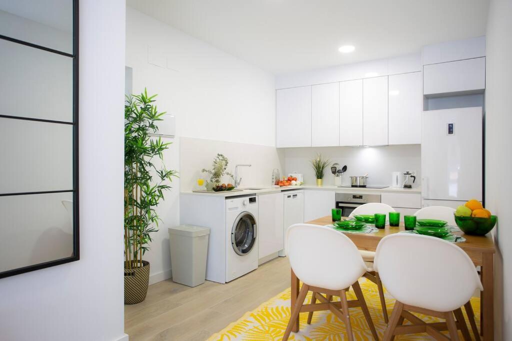Elegante Apartamento Cerca De La Playa Apartamento Valência Exterior foto
